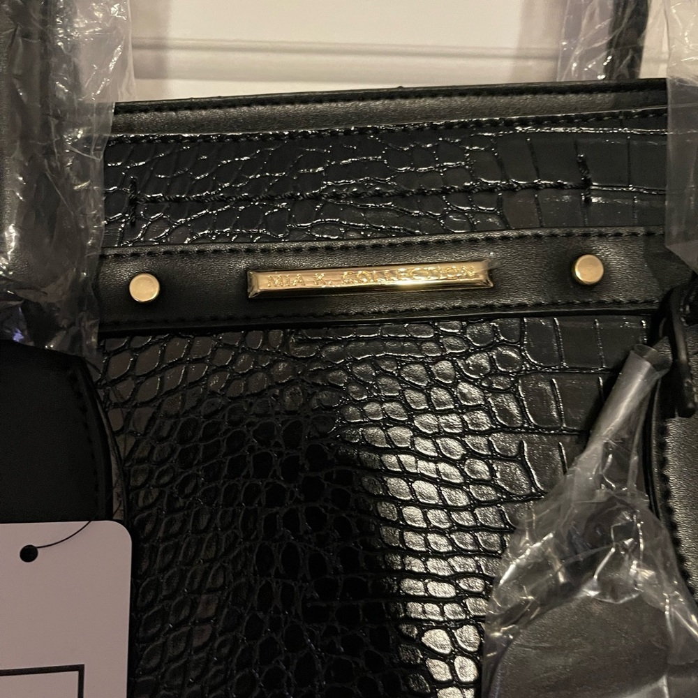 MFK Collection Purse - Picture 9 of 12